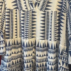 Medium, white and blue, long sleeves, blouse.